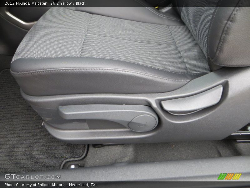 26.2 Yellow / Black 2013 Hyundai Veloster