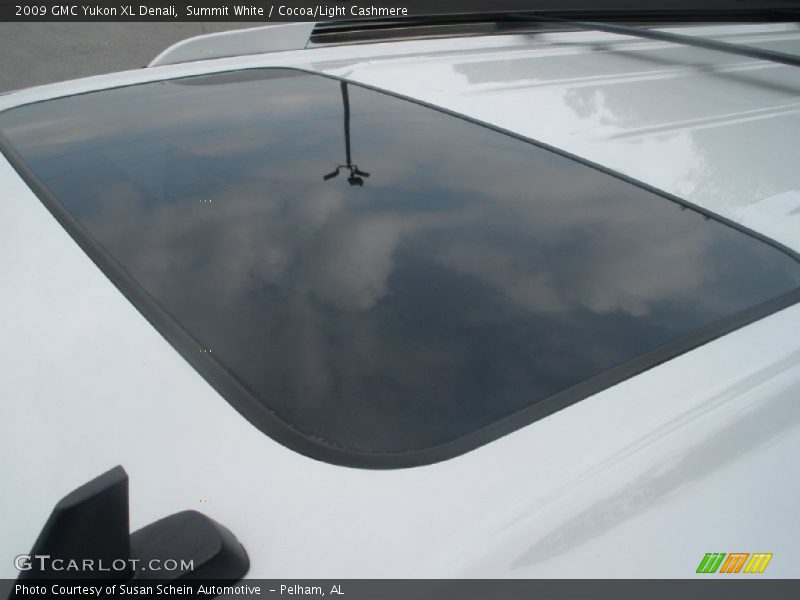 Summit White / Cocoa/Light Cashmere 2009 GMC Yukon XL Denali
