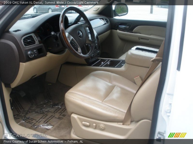 Summit White / Cocoa/Light Cashmere 2009 GMC Yukon XL Denali