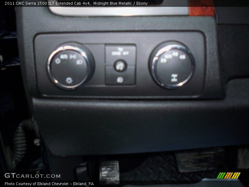 Midnight Blue Metallic / Ebony 2011 GMC Sierra 1500 SLT Extended Cab 4x4
