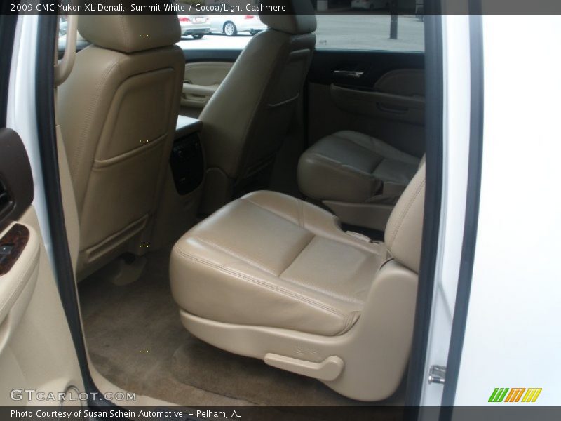 Summit White / Cocoa/Light Cashmere 2009 GMC Yukon XL Denali