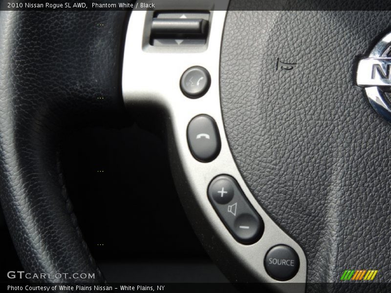 Phantom White / Black 2010 Nissan Rogue SL AWD