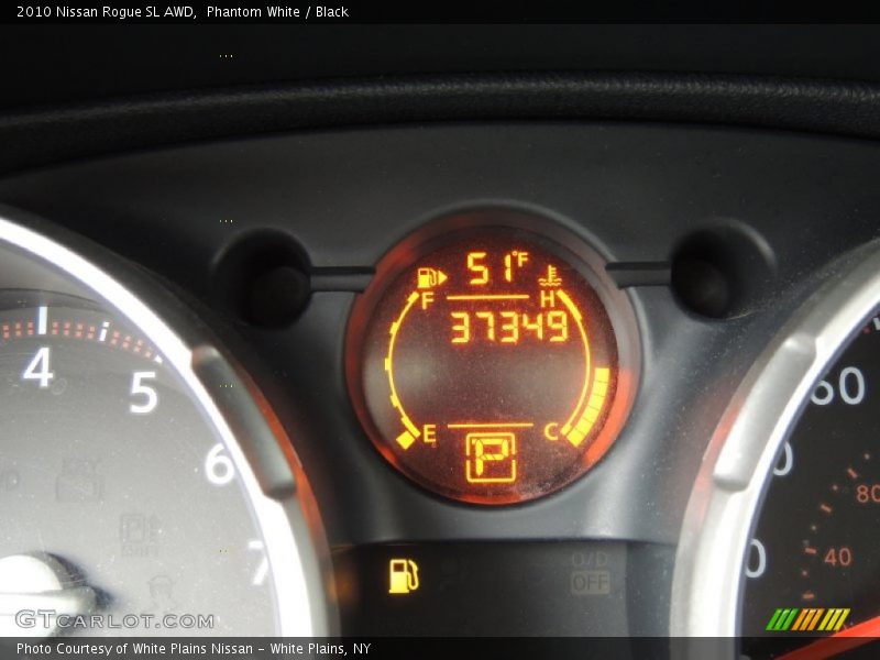 Phantom White / Black 2010 Nissan Rogue SL AWD