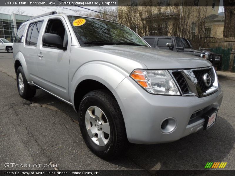 Silver Lightning Metallic / Graphite 2010 Nissan Pathfinder S 4x4