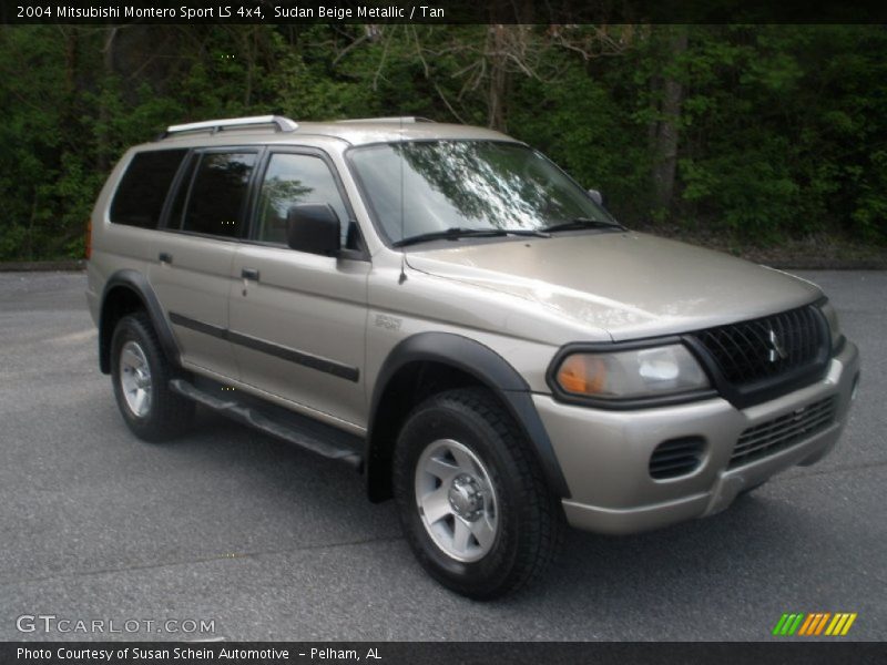 Front 3/4 View of 2004 Montero Sport LS 4x4