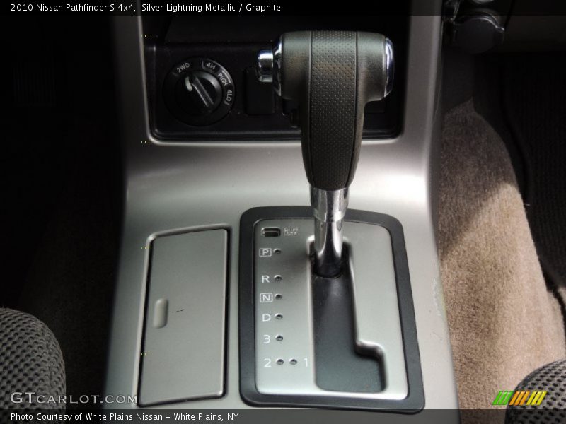 Silver Lightning Metallic / Graphite 2010 Nissan Pathfinder S 4x4