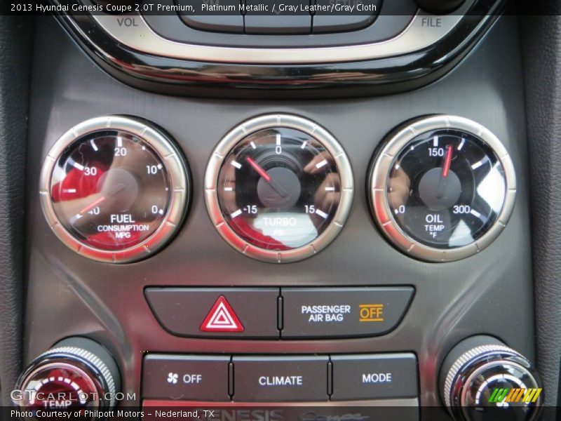 Platinum Metallic / Gray Leather/Gray Cloth 2013 Hyundai Genesis Coupe 2.0T Premium