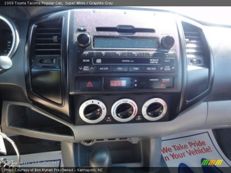 Super White / Graphite Gray 2009 Toyota Tacoma Regular Cab
