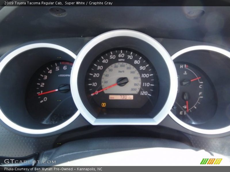 Super White / Graphite Gray 2009 Toyota Tacoma Regular Cab