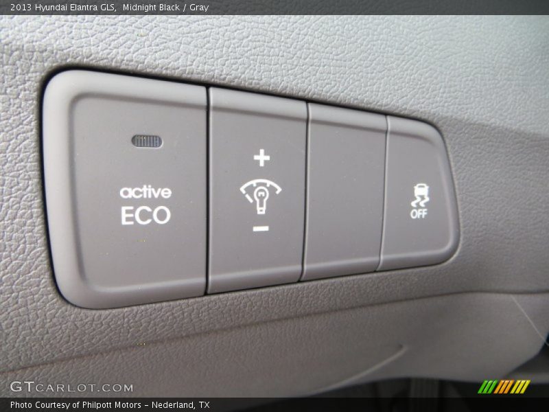 Midnight Black / Gray 2013 Hyundai Elantra GLS