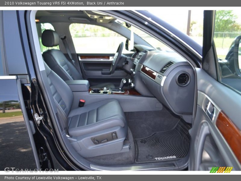 Black Uni / Anthracite 2010 Volkswagen Touareg VR6 FSI 4XMotion