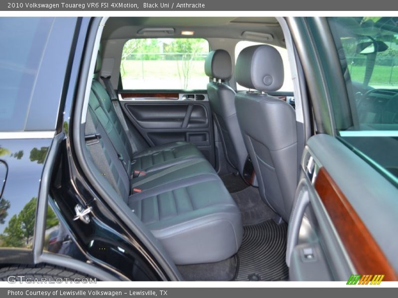 Black Uni / Anthracite 2010 Volkswagen Touareg VR6 FSI 4XMotion