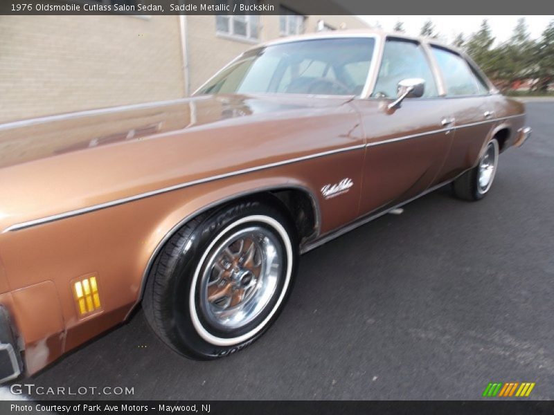 Saddle Metallic / Buckskin 1976 Oldsmobile Cutlass Salon Sedan