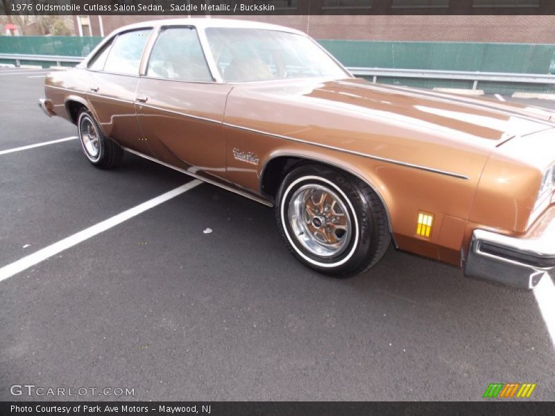 Saddle Metallic / Buckskin 1976 Oldsmobile Cutlass Salon Sedan