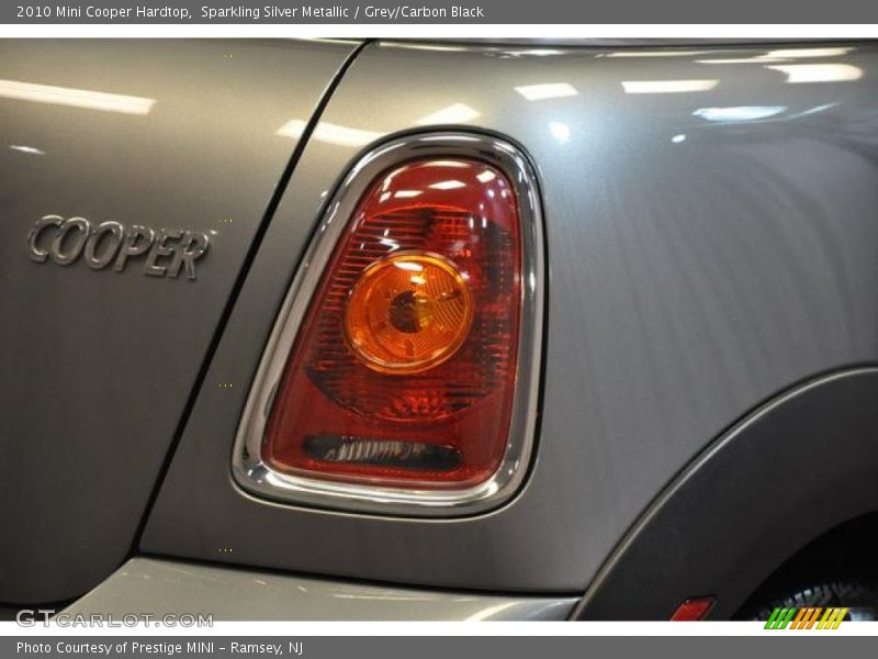 Sparkling Silver Metallic / Grey/Carbon Black 2010 Mini Cooper Hardtop