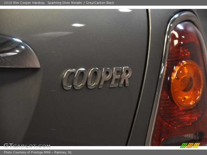 Sparkling Silver Metallic / Grey/Carbon Black 2010 Mini Cooper Hardtop