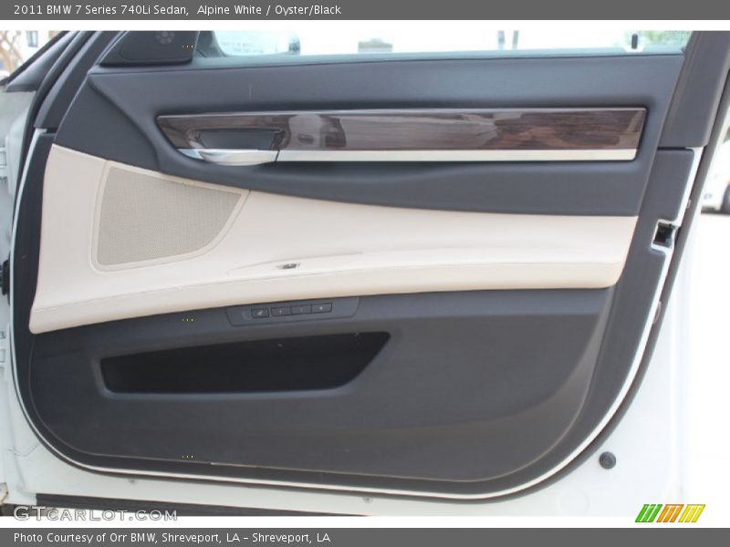 Door Panel of 2011 7 Series 740Li Sedan