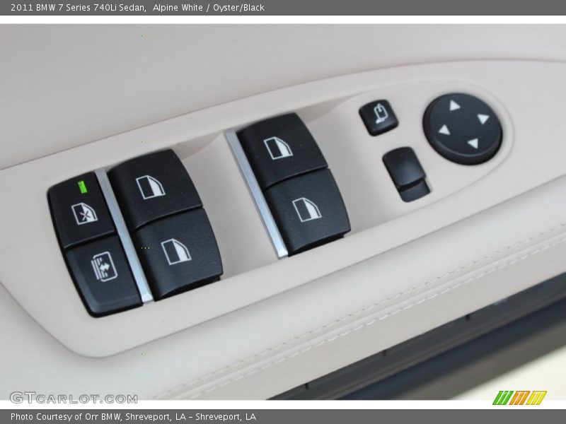 Controls of 2011 7 Series 740Li Sedan