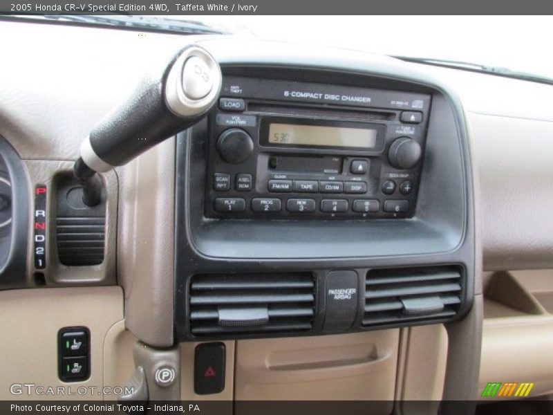 Controls of 2005 CR-V Special Edition 4WD