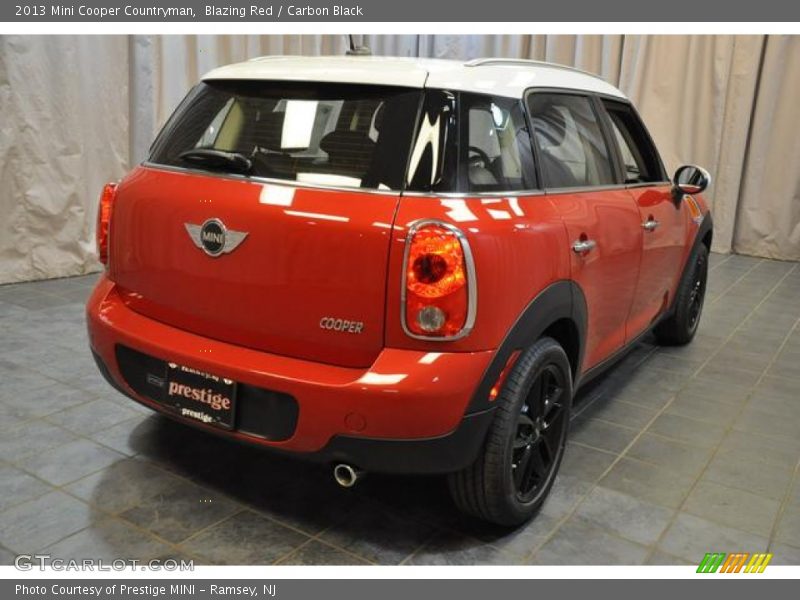 Blazing Red / Carbon Black 2013 Mini Cooper Countryman