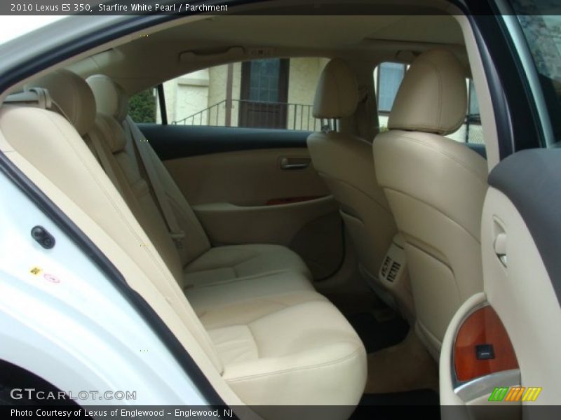 Starfire White Pearl / Parchment 2010 Lexus ES 350