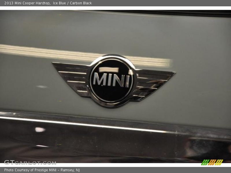 Ice Blue / Carbon Black 2013 Mini Cooper Hardtop