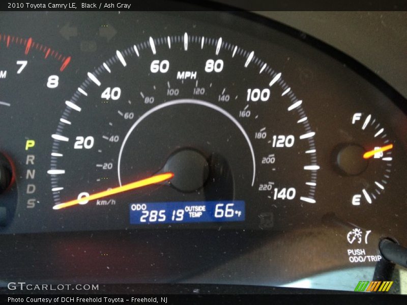 Black / Ash Gray 2010 Toyota Camry LE