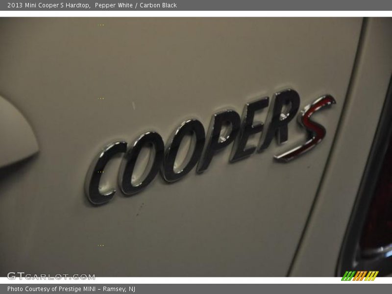 Pepper White / Carbon Black 2013 Mini Cooper S Hardtop