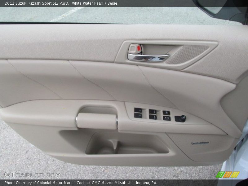 Door Panel of 2012 Kizashi Sport SLS AWD