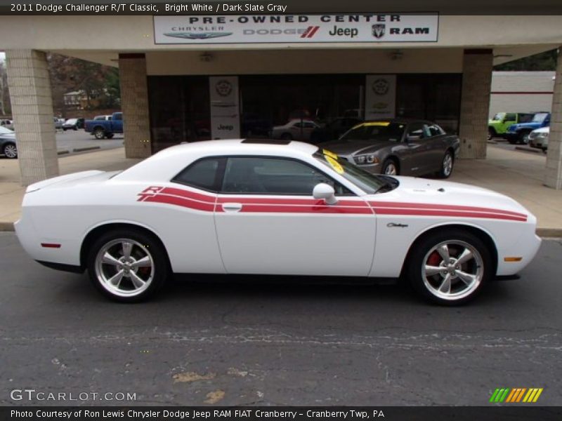 Bright White / Dark Slate Gray 2011 Dodge Challenger R/T Classic