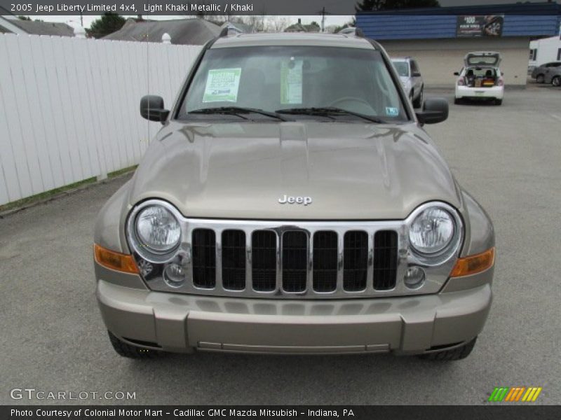Light Khaki Metallic / Khaki 2005 Jeep Liberty Limited 4x4