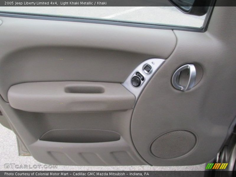 Light Khaki Metallic / Khaki 2005 Jeep Liberty Limited 4x4