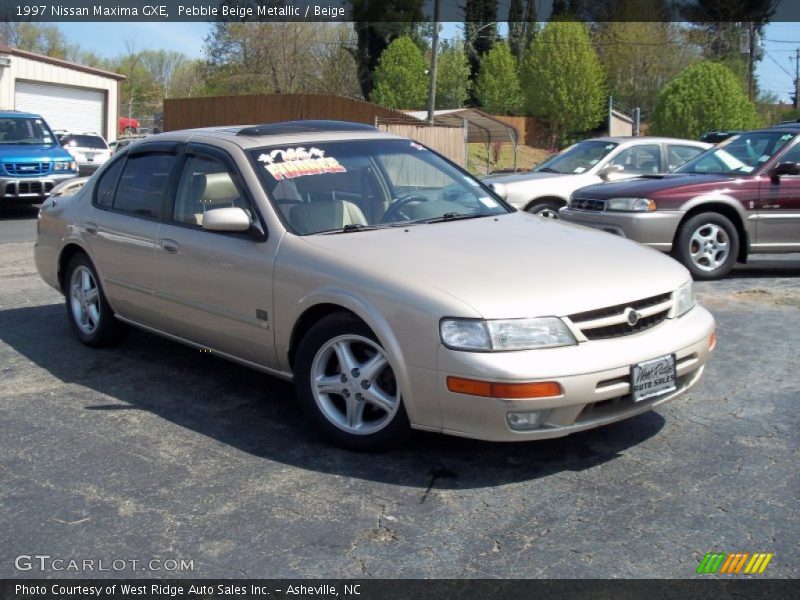 Pebble Beige Metallic / Beige 1997 Nissan Maxima GXE