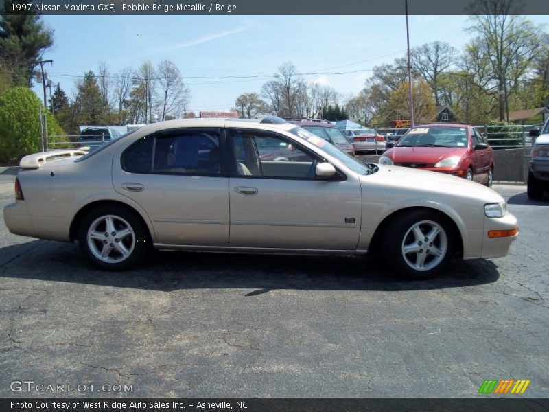 Pebble Beige Metallic / Beige 1997 Nissan Maxima GXE
