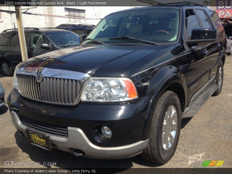 Black / Light Parchment 2003 Lincoln Navigator Luxury 4x4