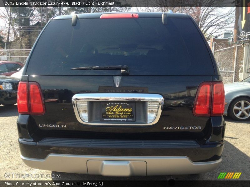 Black / Light Parchment 2003 Lincoln Navigator Luxury 4x4
