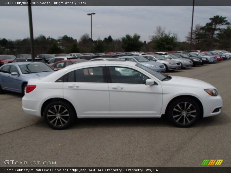Bright White / Black 2013 Chrysler 200 S Sedan