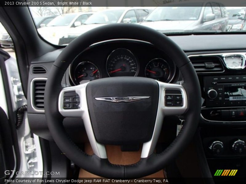 Bright White / Black 2013 Chrysler 200 S Sedan