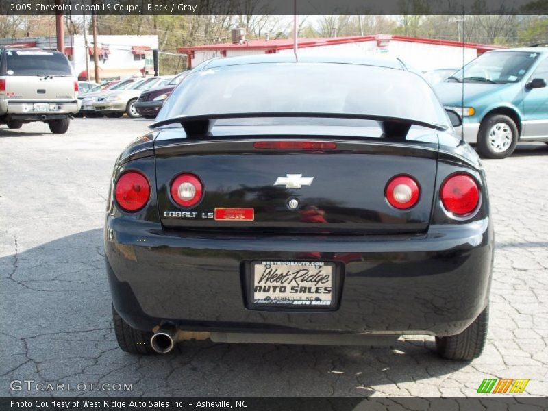 Black / Gray 2005 Chevrolet Cobalt LS Coupe