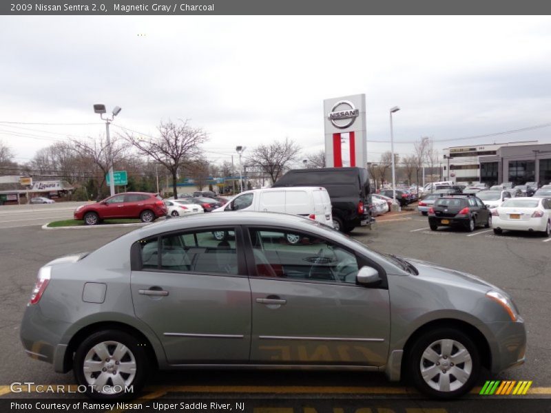 Magnetic Gray / Charcoal 2009 Nissan Sentra 2.0