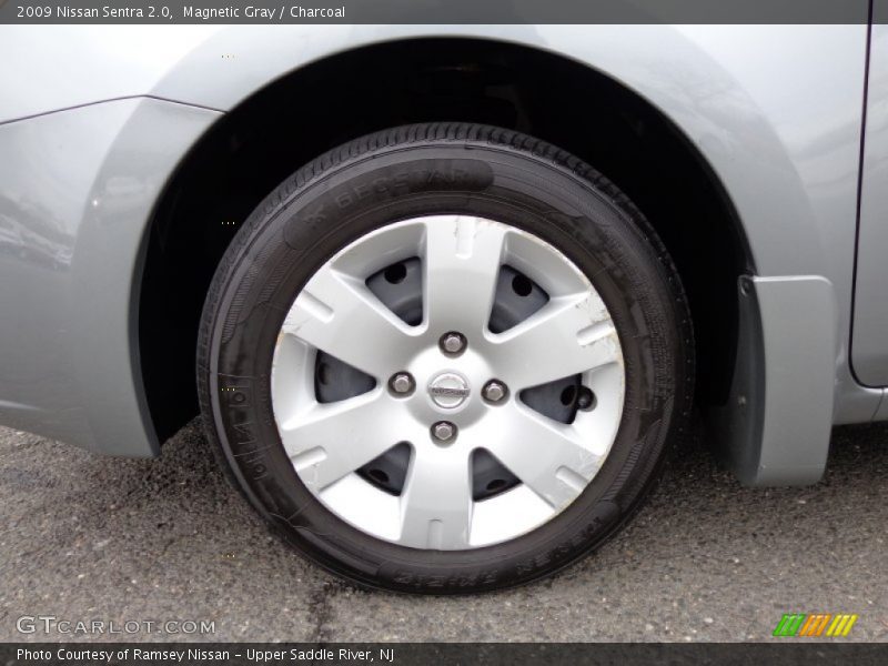 Magnetic Gray / Charcoal 2009 Nissan Sentra 2.0