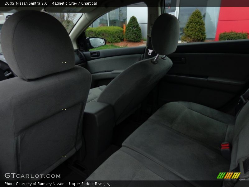 Magnetic Gray / Charcoal 2009 Nissan Sentra 2.0