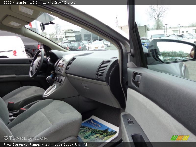 Magnetic Gray / Charcoal 2009 Nissan Sentra 2.0