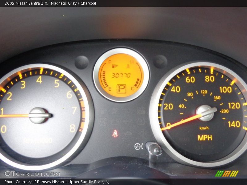 Magnetic Gray / Charcoal 2009 Nissan Sentra 2.0