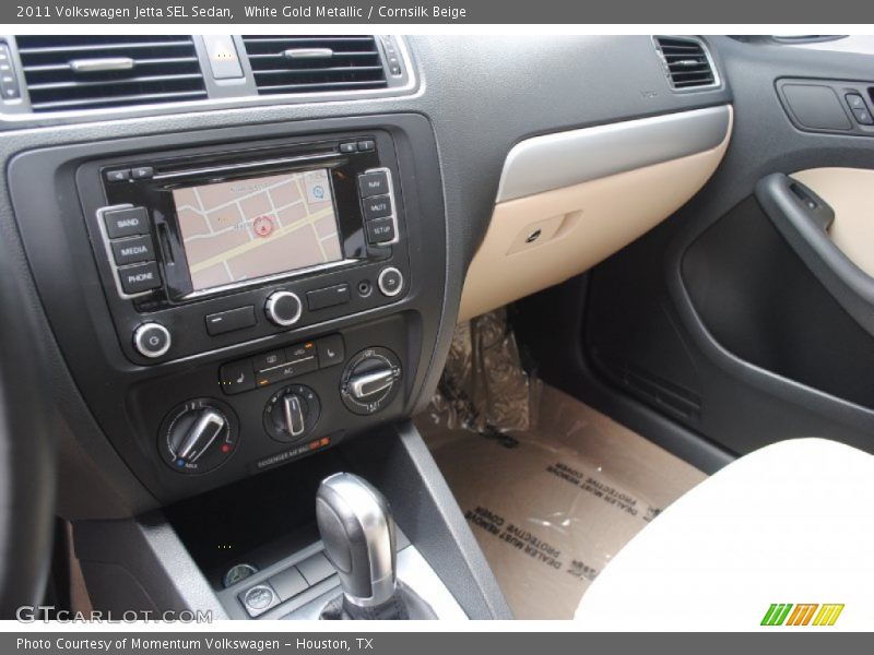 White Gold Metallic / Cornsilk Beige 2011 Volkswagen Jetta SEL Sedan