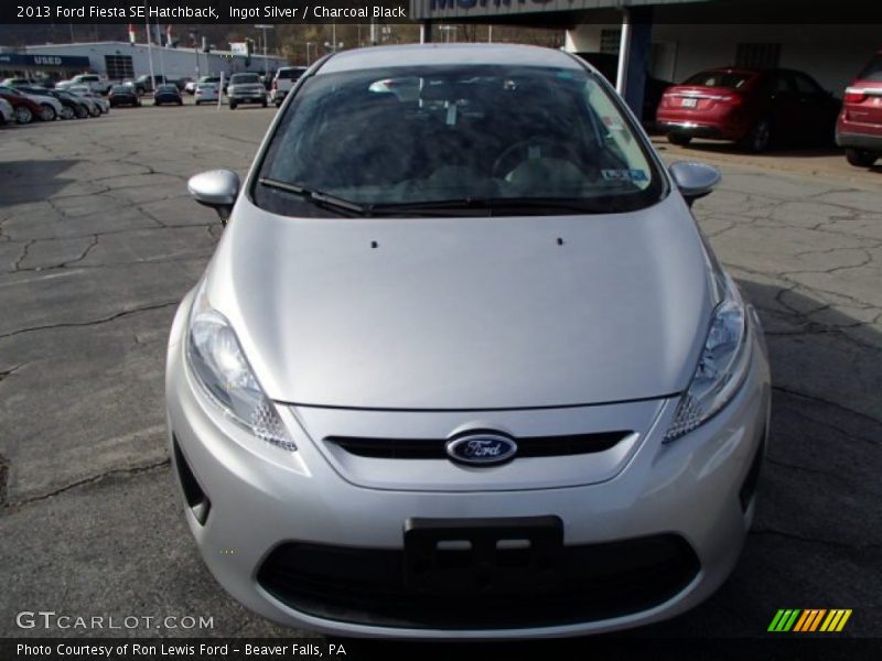 Ingot Silver / Charcoal Black 2013 Ford Fiesta SE Hatchback