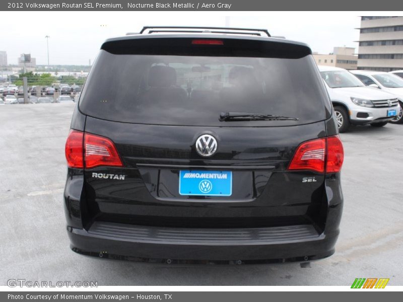 Nocturne Black Metallic / Aero Gray 2012 Volkswagen Routan SEL Premium