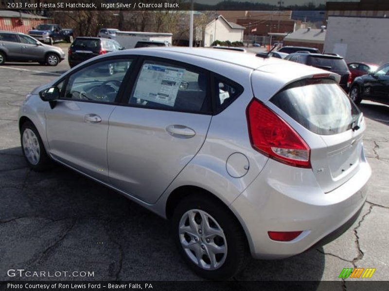Ingot Silver / Charcoal Black 2013 Ford Fiesta SE Hatchback