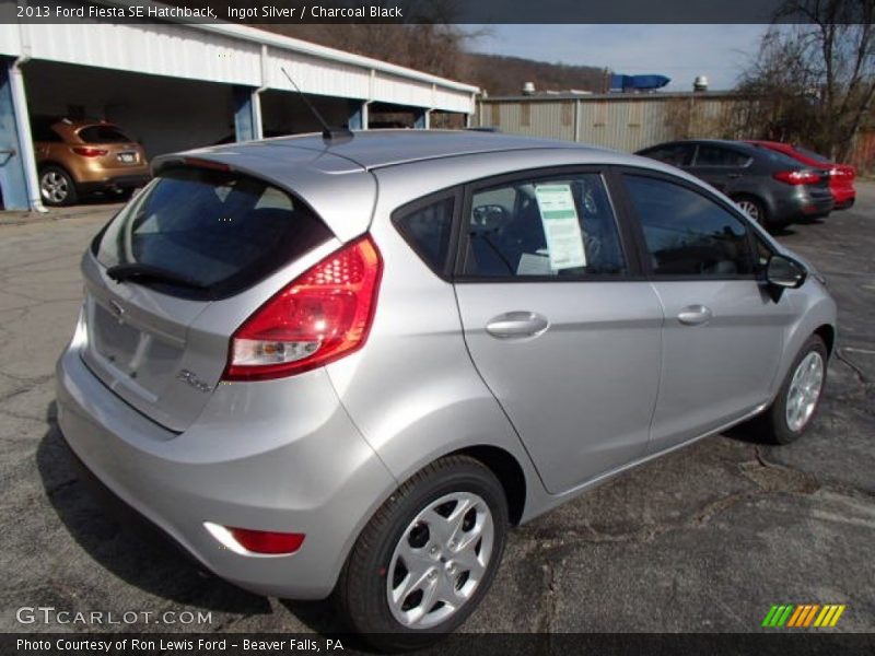 Ingot Silver / Charcoal Black 2013 Ford Fiesta SE Hatchback