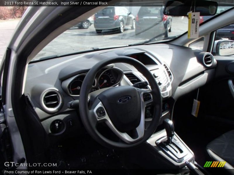 Ingot Silver / Charcoal Black 2013 Ford Fiesta SE Hatchback